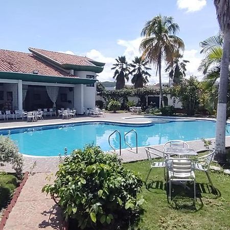 Casa Frasser Honda  Buitenkant foto
